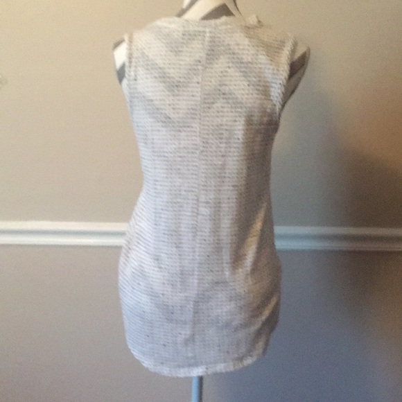 Like new! Sheer/sweater floral top! - Picture 2 of 3